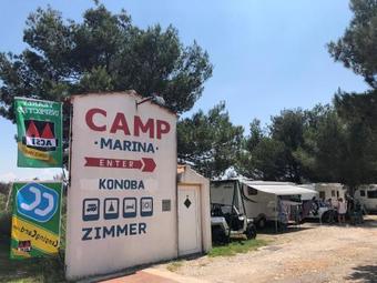 Rooms Camp Marina