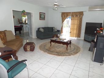 Luxurious Romantic Suite Kensington