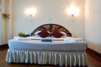 Summer Palace Hotel
