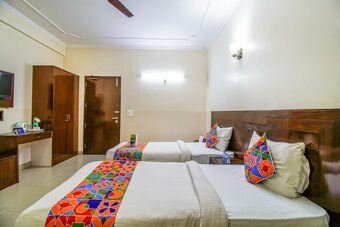 Fabhotel Ashneer Residency