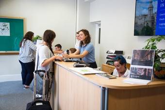 Hostal Trinity College Campus Accommodation