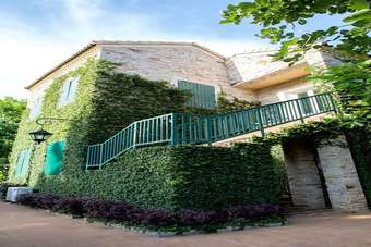 Chateau De Khaoyai Hotel & Resort