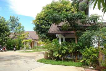 Thongpaeka Hotel