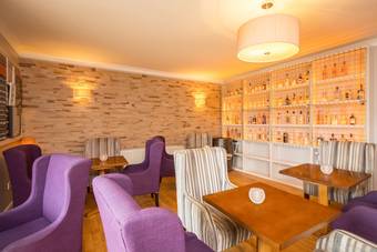 Airport View Hotel & Secret Spa