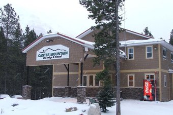 Hostal Castle Mountain Ski Lodge