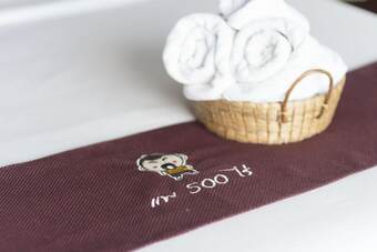 Hotel 500 Rai Khao Sok Floating Resort