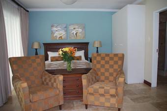 Hotel Woodmead Guest Lodge