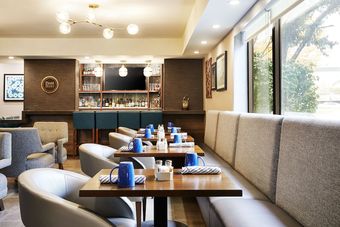 Hotel Four Points By Sheraton Chicago Westchester/oak Brook