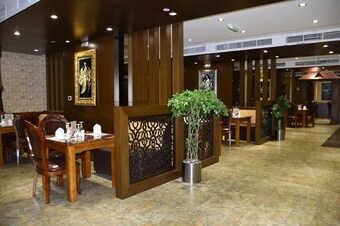 Clifton International Hotel