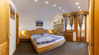 Villa Flora Apartments