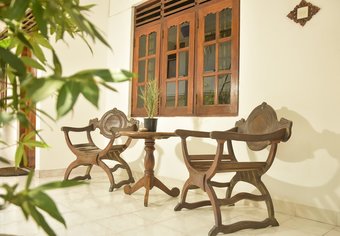 Hotel Happy Night & Restaurant