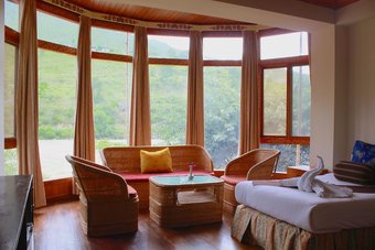 Hotel Damchen Resort