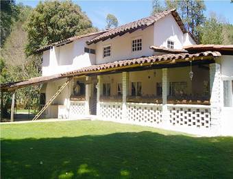 Hostal La Mac�a