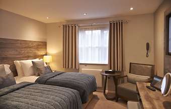 The Waterfront Hotel Spa & Golf