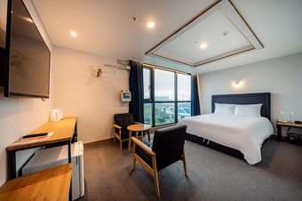 Sunrise Hotel Seopjikoji