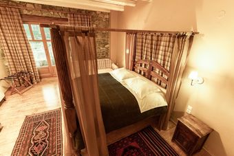 Azanias Chalet