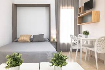 Rv Hotels Apartamentos Benelux