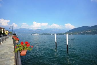 Rodrigo Lakeside Apartments