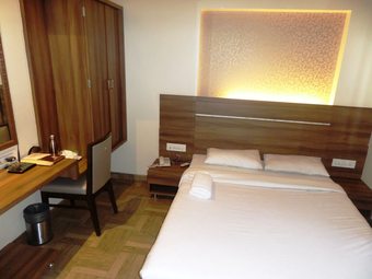 Hotel Rajvikas Residency