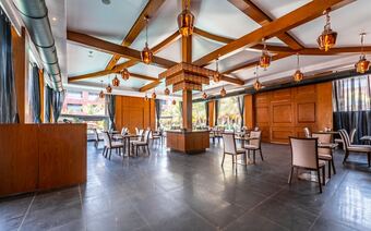 Hotel Saya Grand Club & Spa Resort