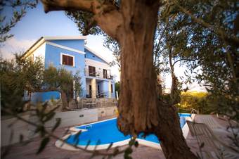 Bed & Breakfast Villa L�