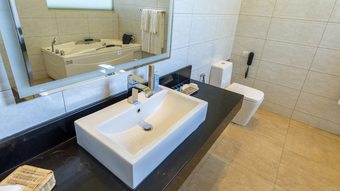 Hotel Sooriya Resort & Spa