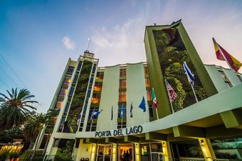 Porta Hotel Del Lago