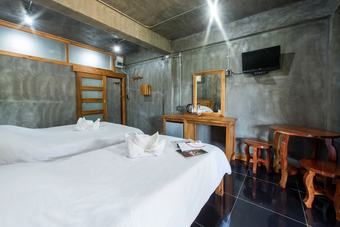 Hotel Thongphaphum River