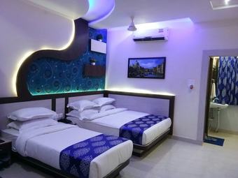 Hotel Embassy International