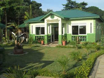 Hotel Country Lake Resort - Garuga
