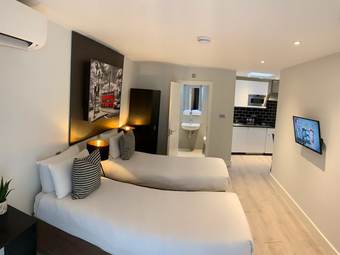 So Sienna Aparthotel