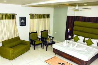 Hotel Shyam Palace