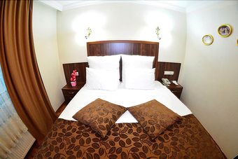 Hotel Sandal Otel