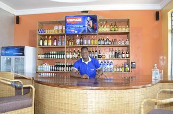 Vamos Hotel Mafinga