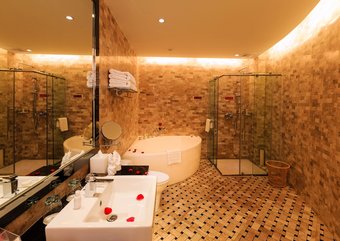 Vilu Reef International Hotel