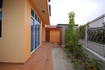 Hotel Crystal Retreat