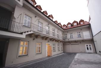 Apartamentos Prague Central Residence