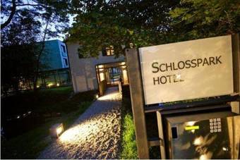 Schlossparkhotel Mariakirchen