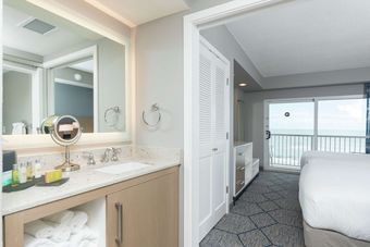 Hotel Doubletree Suites By Hilton Melbourne Beach Oceanfront
