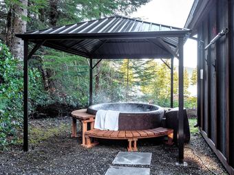 The Great Escape Secluded With Hot Tub