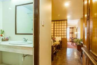 Hotel Little Nepal Inn