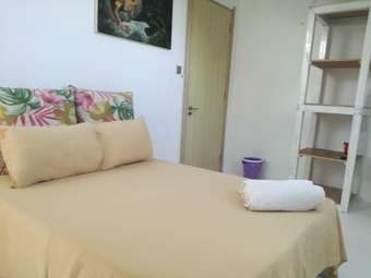 Bahama Breeze Beach Apartment B&B