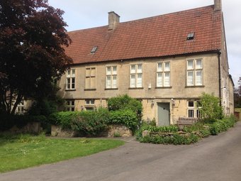 Bed & Breakfast At The Manor