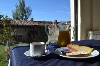 Hotel Amanecer En Campos