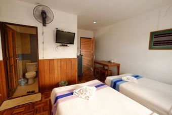 Hotel The Good View Guesthouse