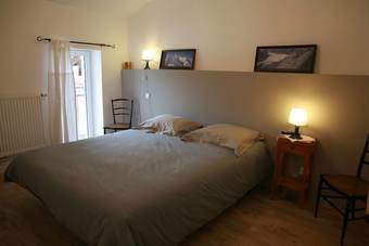 Hotel Les Chambres D'h�tes Du Pont de Pierre