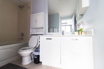 Vacation In Toronto Suites