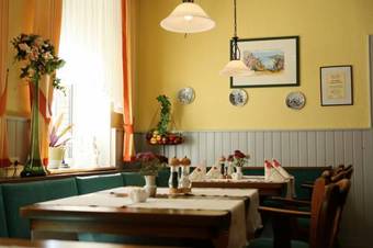 Land-gut-hotel Landgasthof G�by