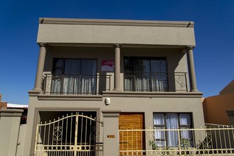 Emthonjeni Bed & Breakfast