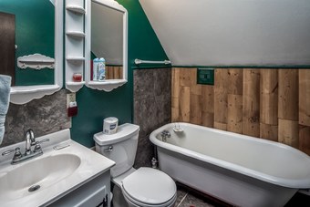 A Frame Acres - Three Bedroom Cabin